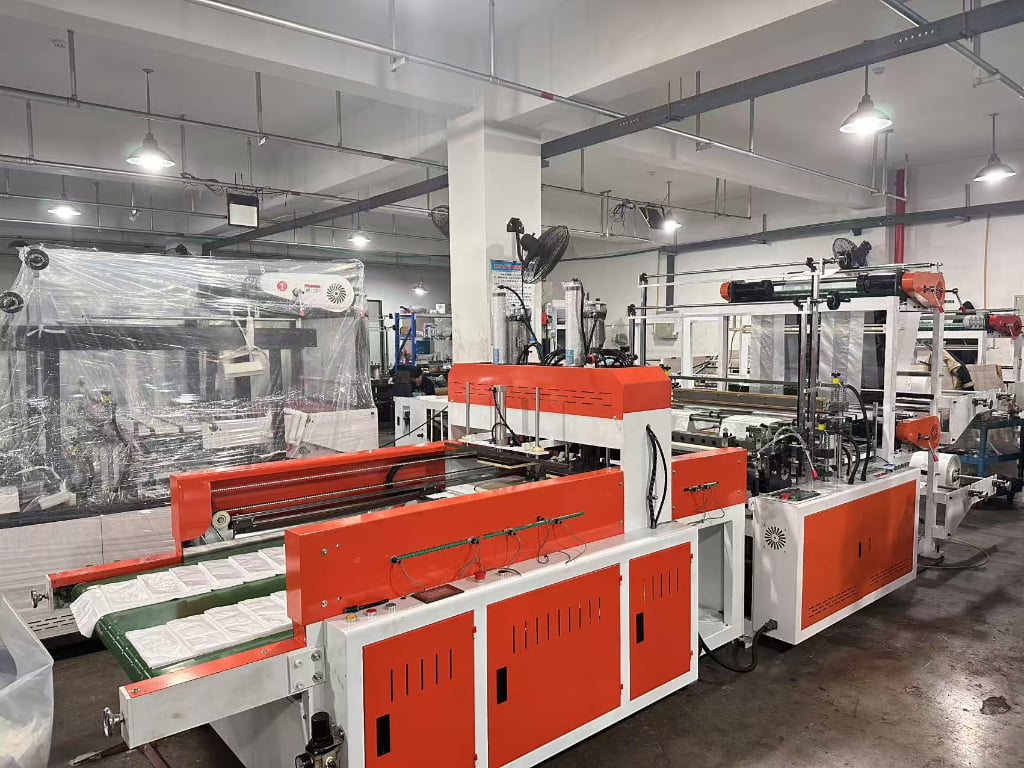 4-Line Heat-Sealing and Cold-Cutting Plastic Bag Making Machine - Product Image