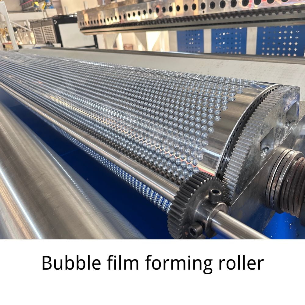 Bubble film forming roller