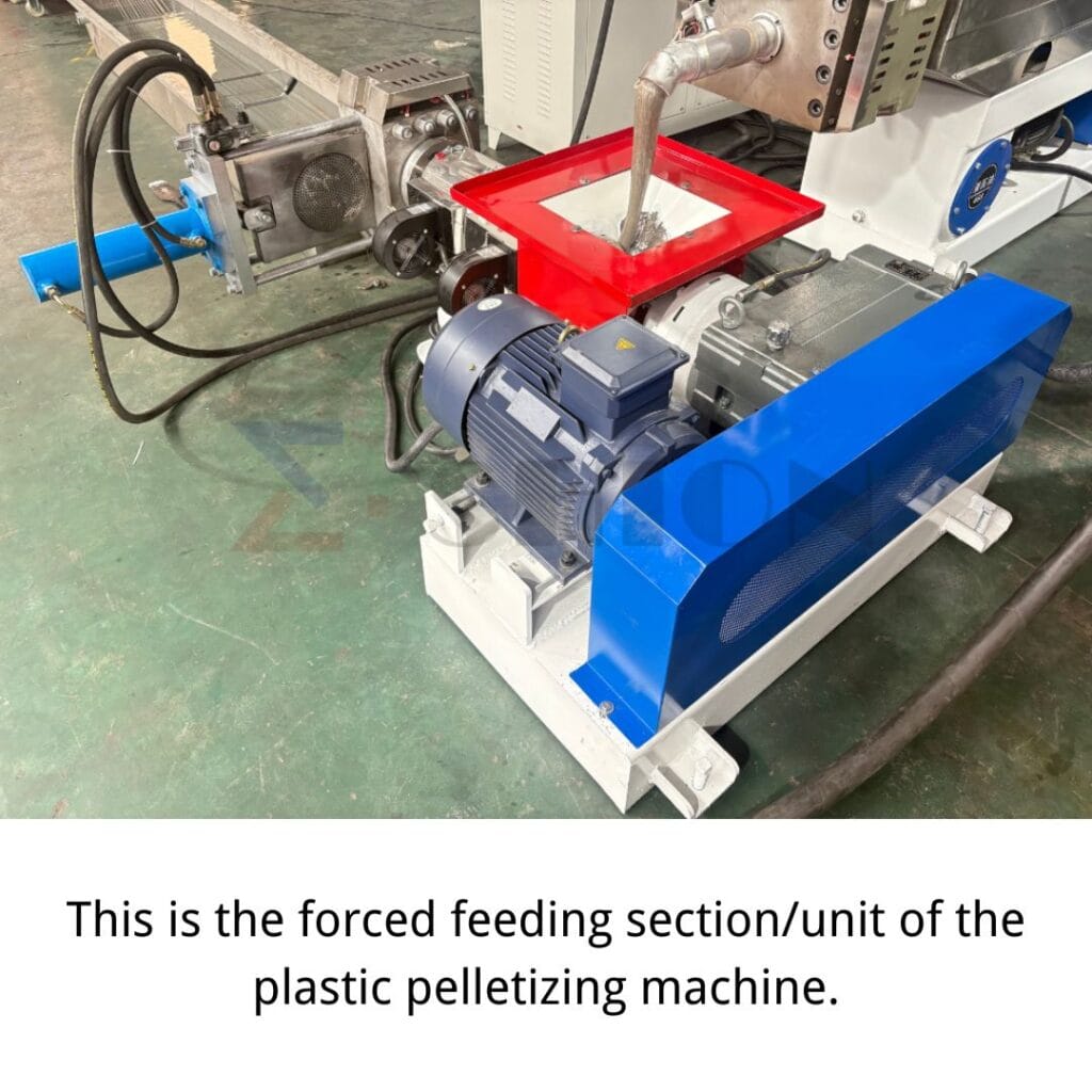 This is the forced feeding section_unit of the plastic pelletizing machine